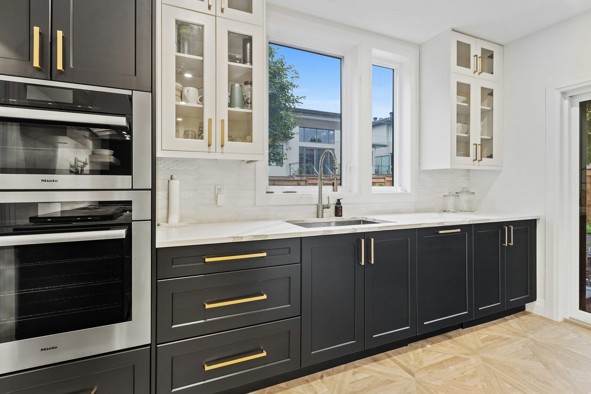 Kitchen Cabinets Surrey Design